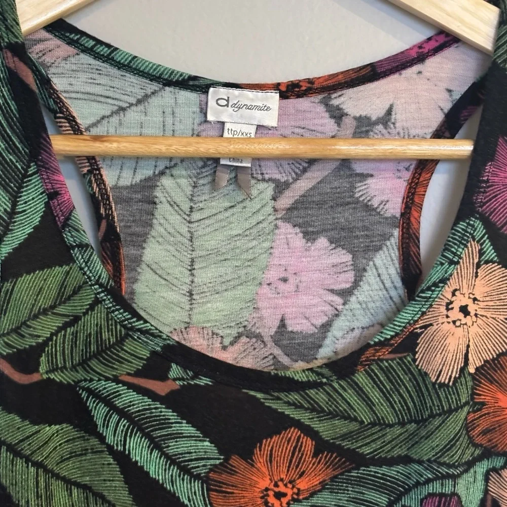 Dynamite| Lightweight Tropical Floral Tank Top in Black, Green, and Pink Sz XXS - Picture 4 of 5